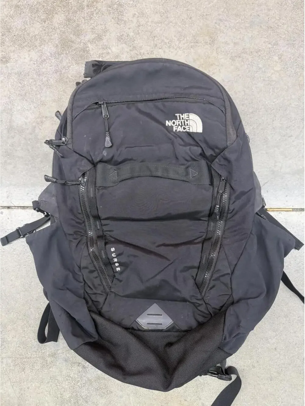 vintage the north face surge black heavyweight backpack SIDE POCKETS HAVE HOLES